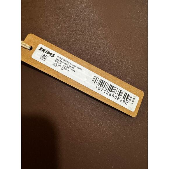 Skims Rubberized Scuba Swim Mini Skirt Brown Size M - Picture 5 of 5